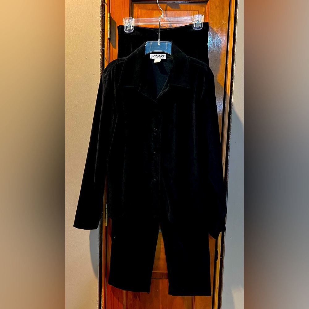 Briggs Women’s Pants and Jacket, Black